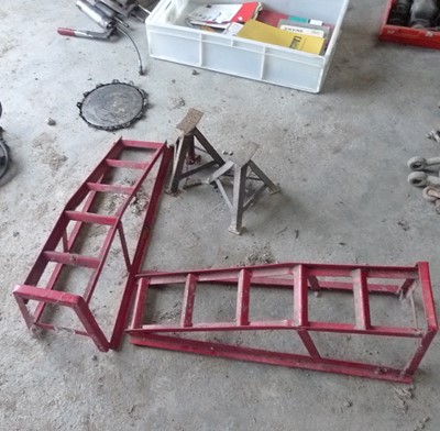 Lot 189 - Pair of Car Ramps and Axle Stands