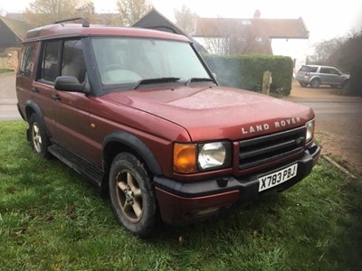 Lot 208 - Land Rover Discovery XS, TD5 (Year 2000)...