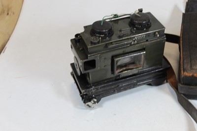Lot 123 - A box of miscellaneous cameras, to include an...