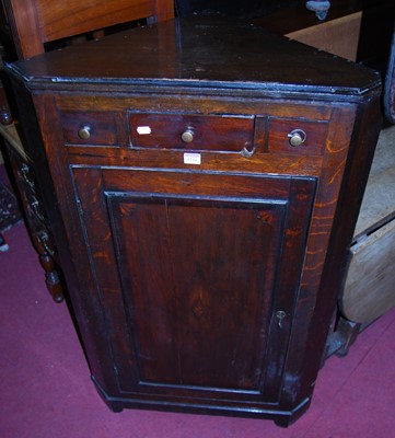 Lot 1244 - An early 19th century provincial oak single...