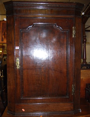 Lot 1287 - An early 19th century provincial oak and...