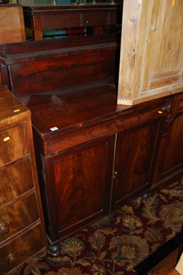 Lot 1290 - A William IV mahogany and flame mahogany...