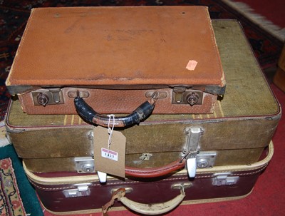 Lot 1323 - Two suitcases and a briefcase (3)