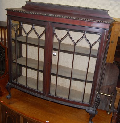 Lot 1441 - An early 20th century mahogany ledgeback...