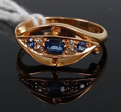 Lot 339 - A George V 18ct gold, sapphire and diamond...