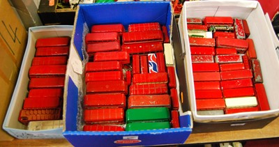 Lot 1509 - Five boxes of mixed buses, to include Matchbox...