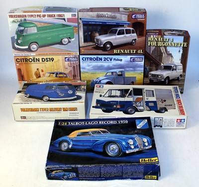 Lot 1242 - Eight various boxed 1/24 scale Tamiya and...