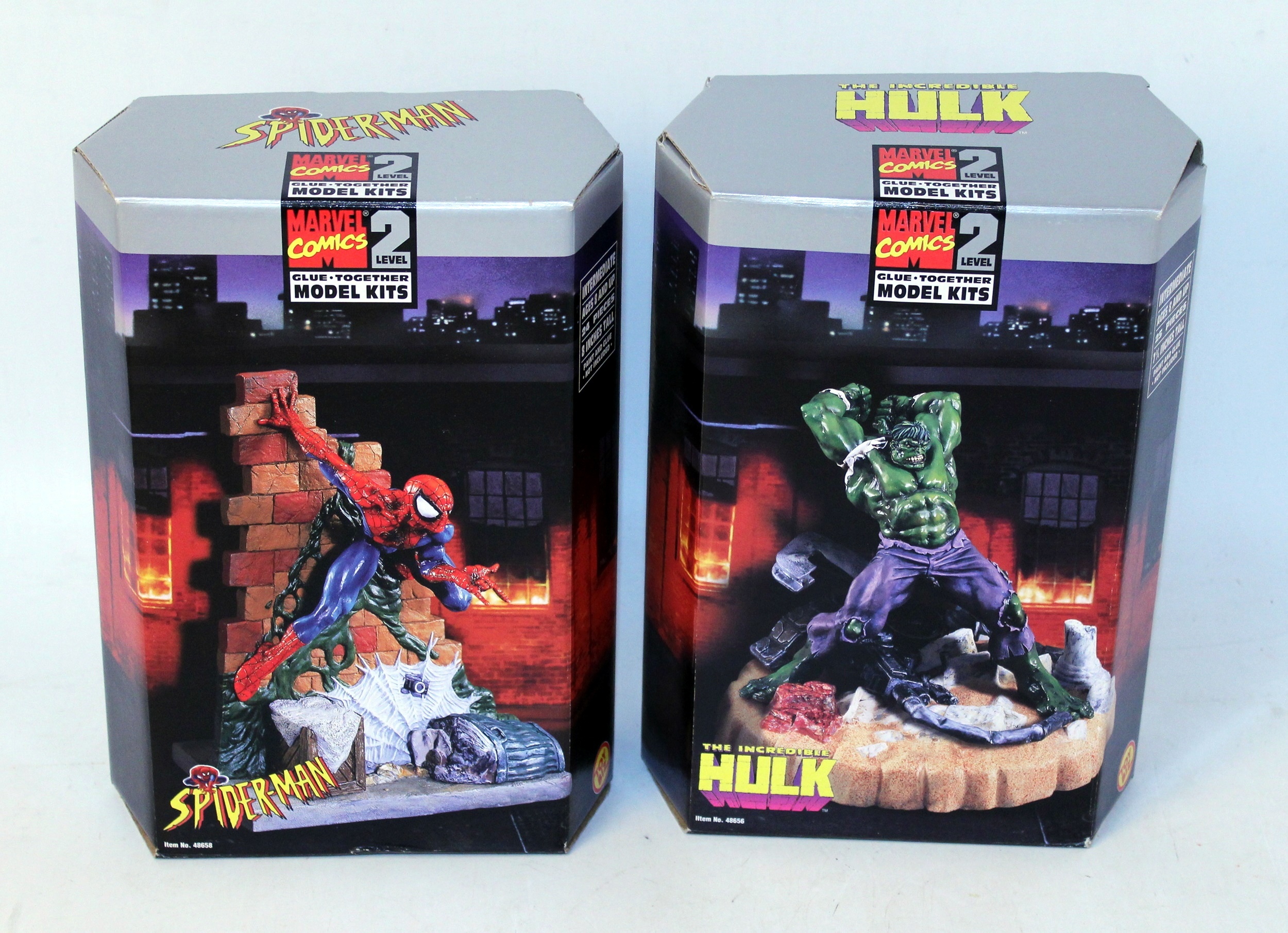 Lot 3172 - A Toybiz Marvel Comics Level 2 model kits