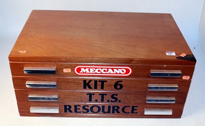 Lot 160 - Very late period (French) 4-drawer Meccano No....