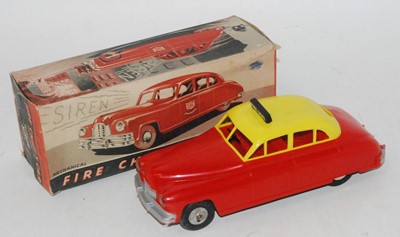 Lot 1030 - A Mettoy No. 909/2 fire chief's car comprising...