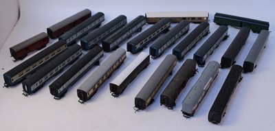 Lot 729 - 22 bogie coaches by Triang, Hornby Mainline...