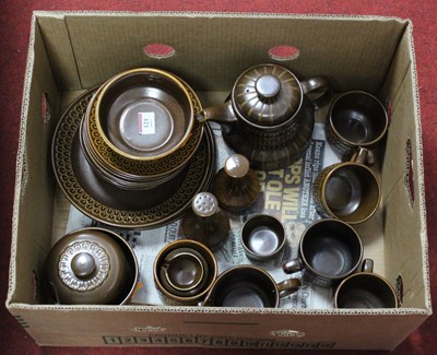 Lot 121 - A collection of Wedgwood oven-to-table wares...