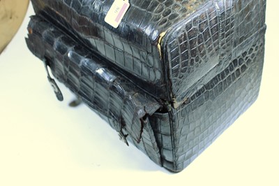 Lot 86 - A black snakeskin clad travel case (a/f)