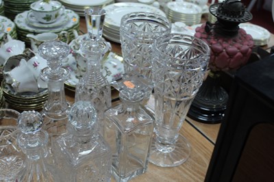 Lot 92 - A collection of miscellaneous cut glassware to...