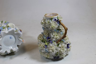Lot 185 - An early 20th century Continental porcelain...