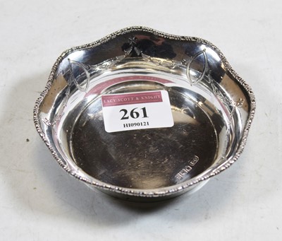 Lot 261 - A modern silver shallow dish, of circular form,...