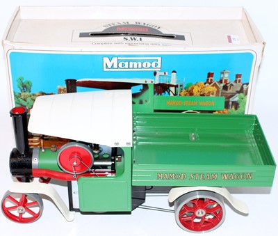 Lot 19 - A Mamod SW1 steam wagon comprising of green,...