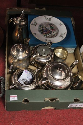 Lot 227 - A box of miscellaneous items, to include...
