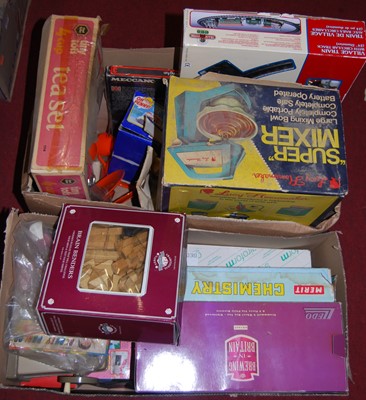 Lot 1258 - Two boxes of modern toys including a Lucy...