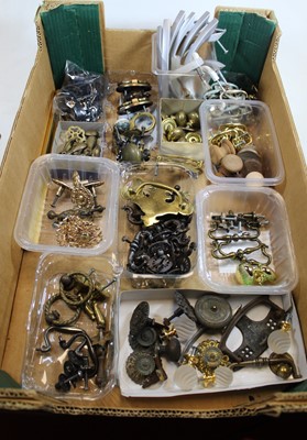 Lot 373 - A collection of assorted brass and wooden door...