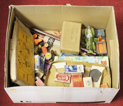 Lot 433 - A box of miscellaneous items, to include...