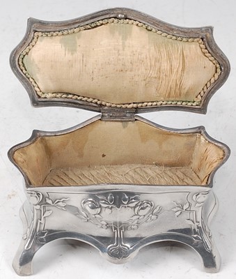 Lot 86 - An Art Nouveau WMF silver plated ring box, of...
