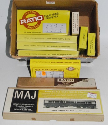 Lot 769 - Selection of Ratio kits contents of all items...