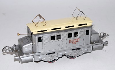 Lot 390 - Hornby silver SNCF 20v electric pantograph...