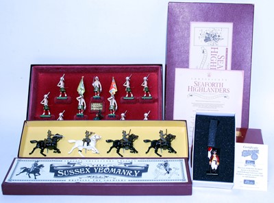 Lot 917 - A collection of boxed modern release Britains...