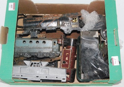 Lot 405 - A tray of locomotive bodies, and other parts...