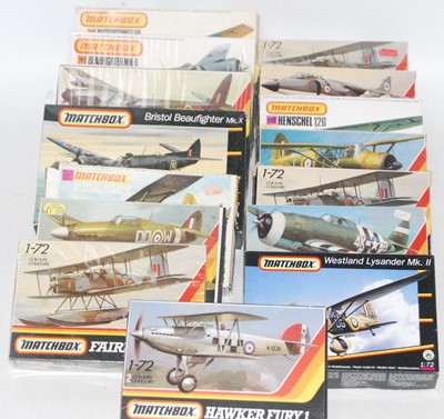 Lot 1004 - Matchbox 1/72 aircraft kits x15 in total,...