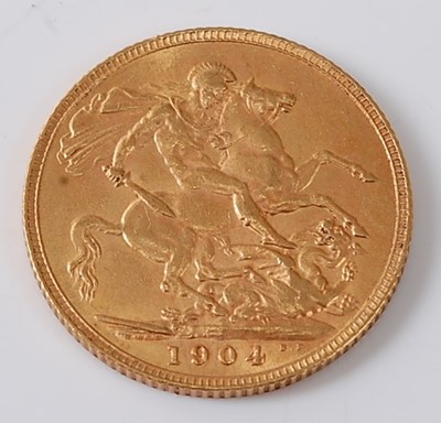 Lot 2007 - Great Britain, 1904 gold full sovereign,...