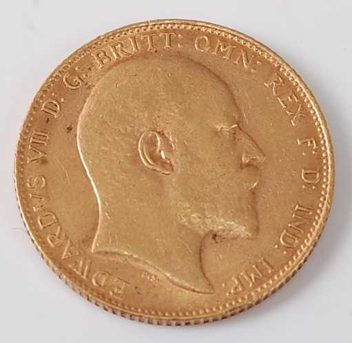 Lot 2010 - Great Britain, 1909 gold full sovereign,...