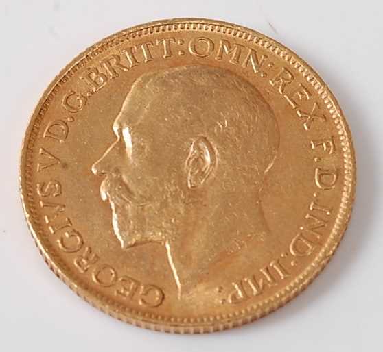 Lot 2012 - Great Britain, 1911 gold full sovereign,...