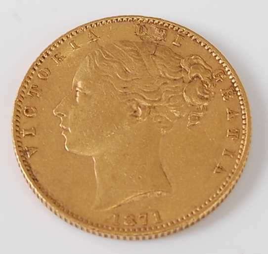 Lot 2027 - Great Britain, 1871 gold full sovereign,...