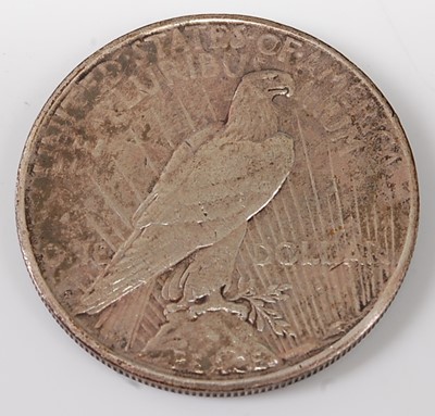 Lot 2087 - U.S.A., 1923 Peace dollar, obv; Liberty head...