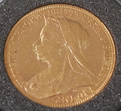 Lot 2029 - Great Britain, 1900 gold full sovereign,...