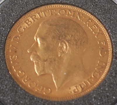 Lot 2030 - Great Britain, 1911 gold full sovereign,...