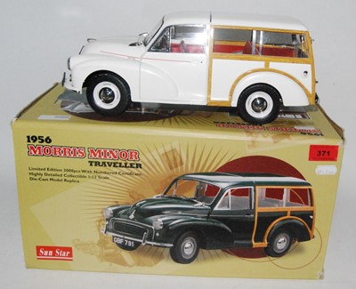 Lot 2222 - A Sunstar 1/12 scale limited edition model of...