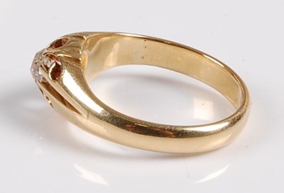 Lot 2560 - A yellow metal diamond single stone ring,...