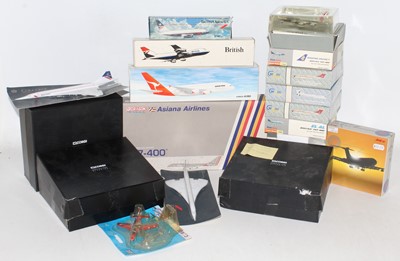 Lot 2240 - Large group of various makers of aircraft...