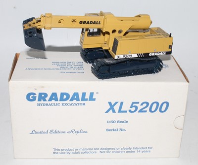 Lot 1935 - A Gradall limited edition 1/50 scale replica...