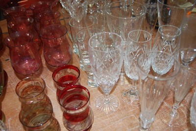 Lot 114 - A collection of miscellaneous glassware, to...