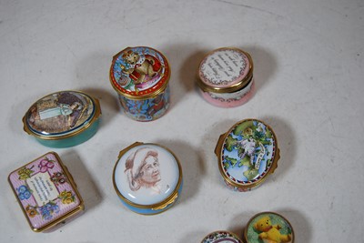 Lot 188 - A collection of boxed Halcyon Days enamelled...