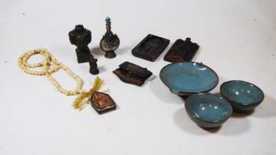 Lot 270 - A small collection of miscellaneous items, to...