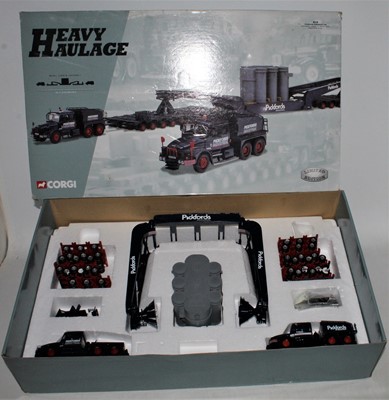 Lot 2274 - Corgi Heavy Haulage set No.18005, Pickfords...