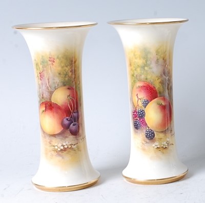Lot 1041 - A pair of Worcester porcelain specimen vases,...