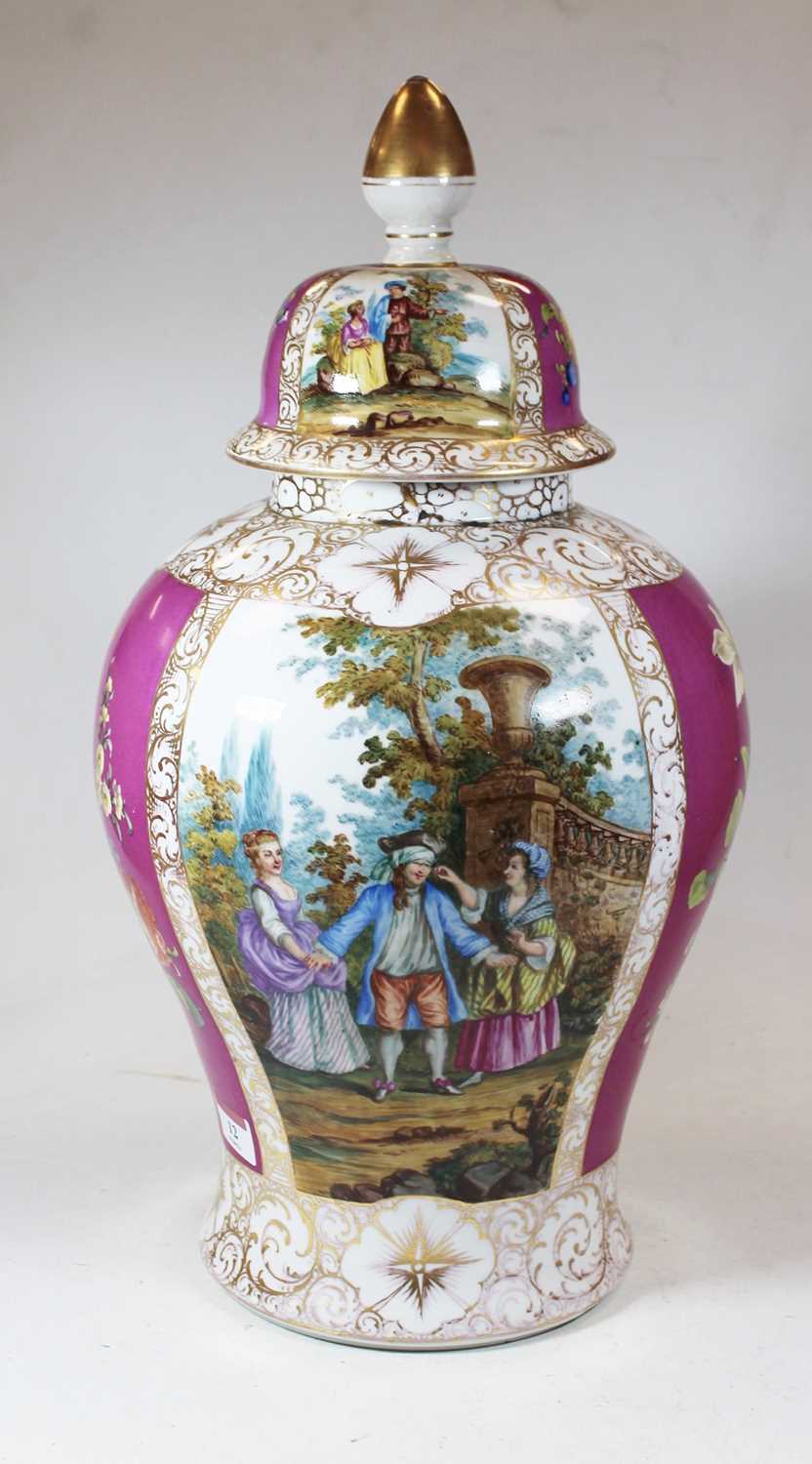 Lot 12 - A large early 20th century German porcelain...