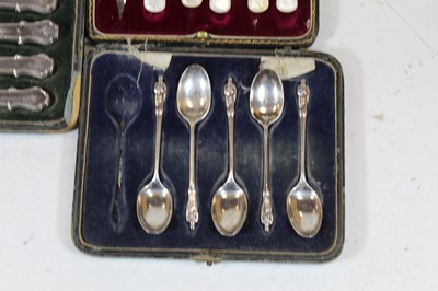 Lot 199 - A cased set of six early 20th century mother...