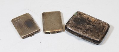 Lot 254 - An Edwardian silver pocket cigarette case,...